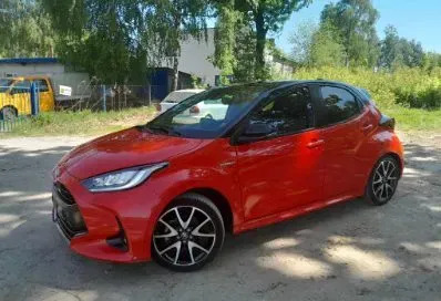 samochody osobowe Toyota Yaris cena 67000 przebieg: 31000, rok produkcji 2021 z Kraków